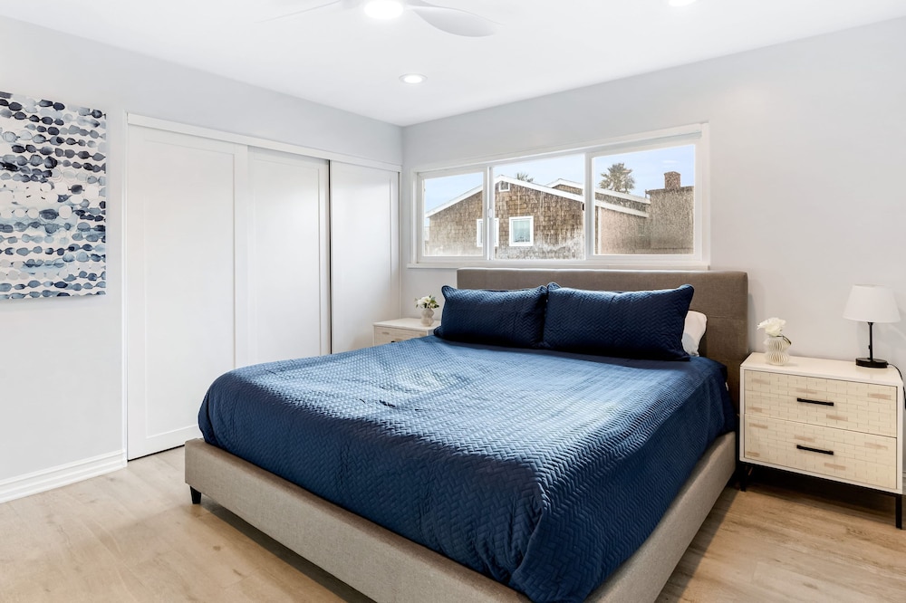 Shelly by Avantstay Steps to the Beach Deck w Ocean Views 5bdr