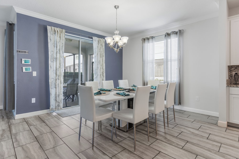 Kissimmee Retreat  6BR House Sleeps 14