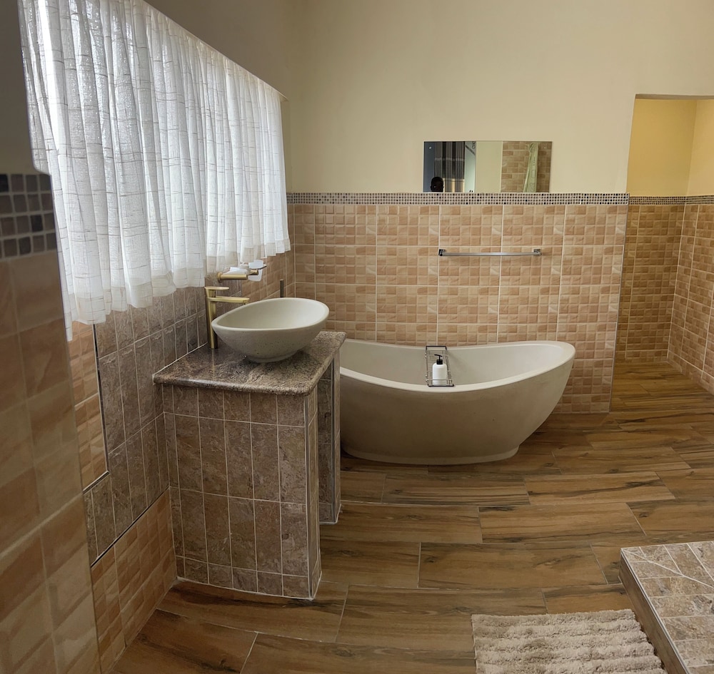 Gunhill Avenue Guesthouse