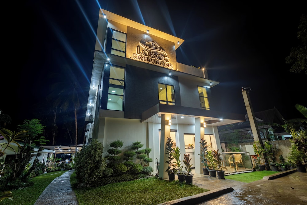 LOBOC RIVERSIDE INN and RESTAURANT