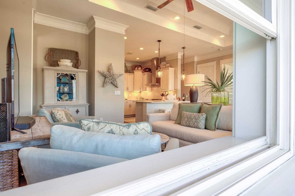 Sun & Sand For 6 by Avantstay Prominence Pet-friendly + Pool