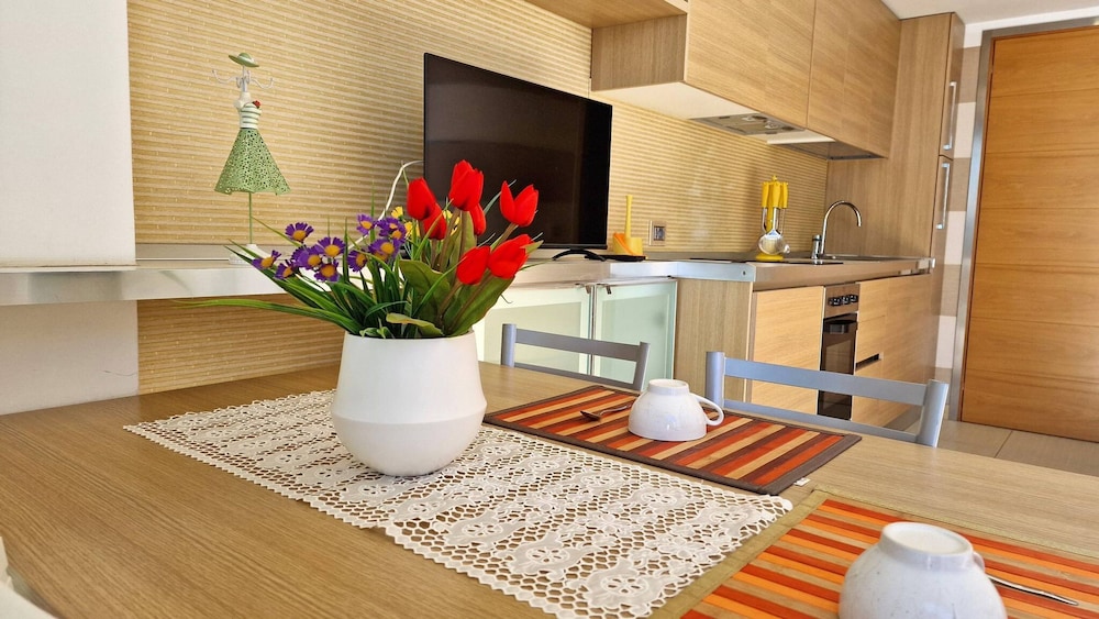 Penthouse Le Vele Sea View 2 Sleeps Air-conditioned