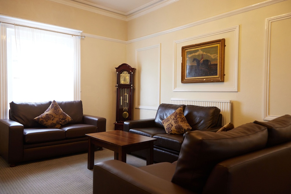 Huntingdon Vacations - George Hotel Huntingdon by Greene King Inns - Property Image 2