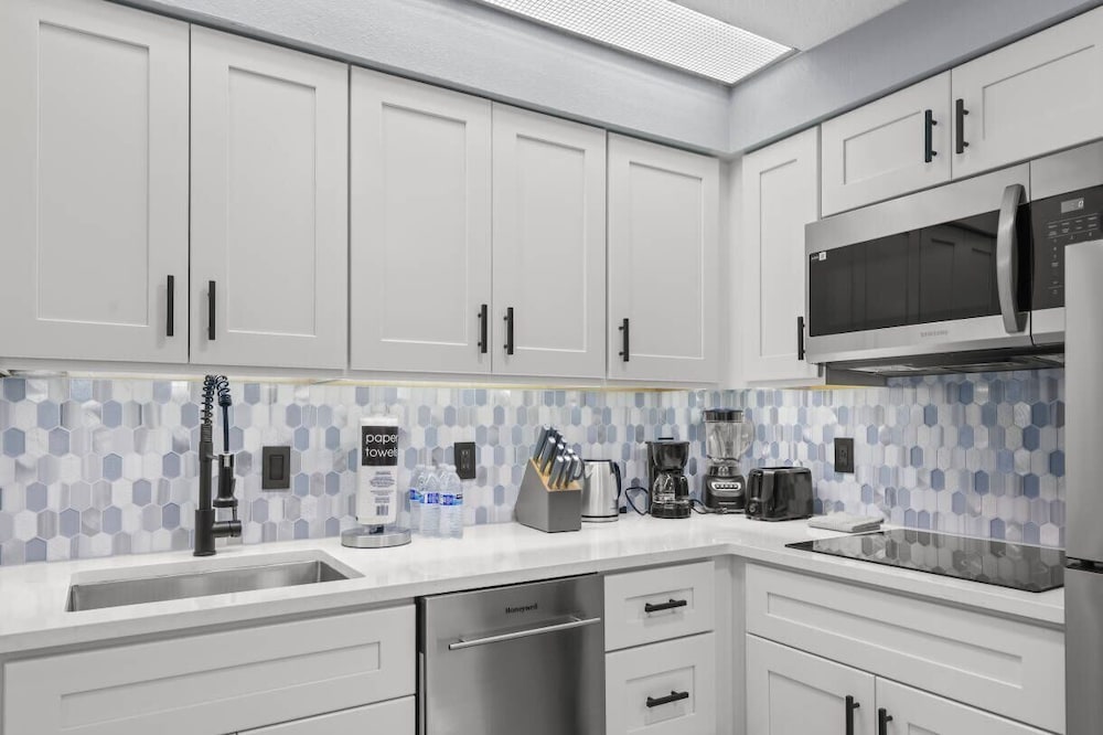 Staysky Orlando Family Suite w/ Kitchen