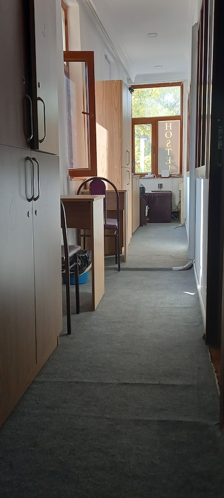 28 may Centr City hostel