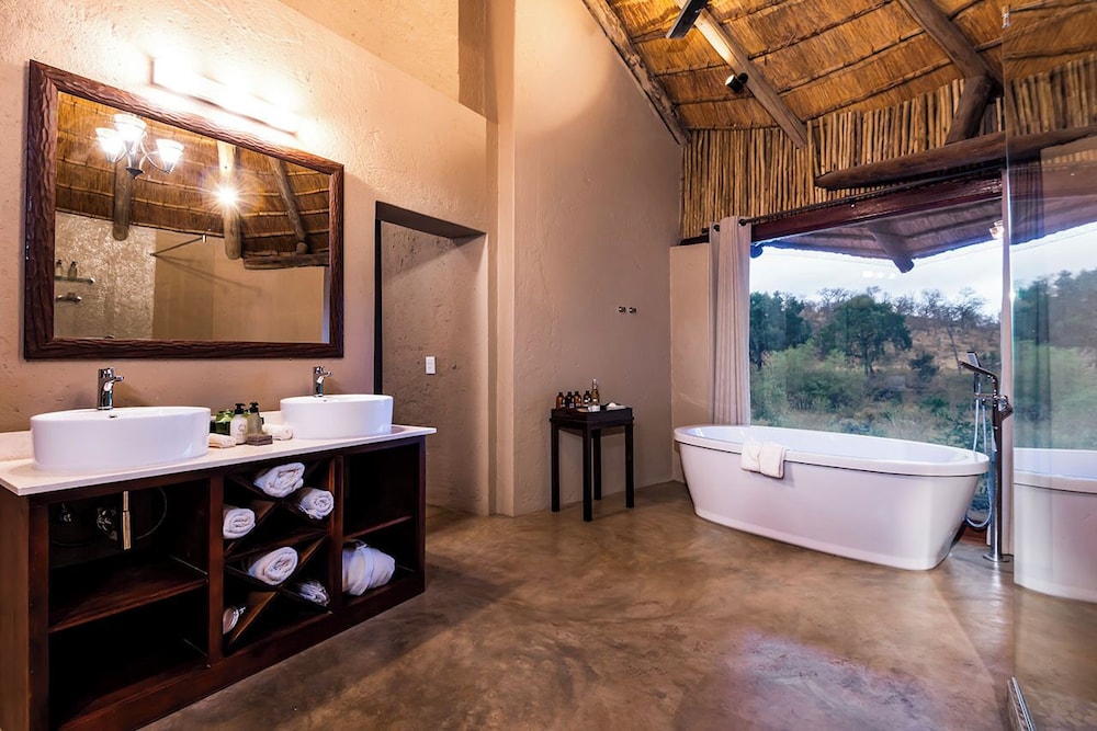 Makalali River Lodge