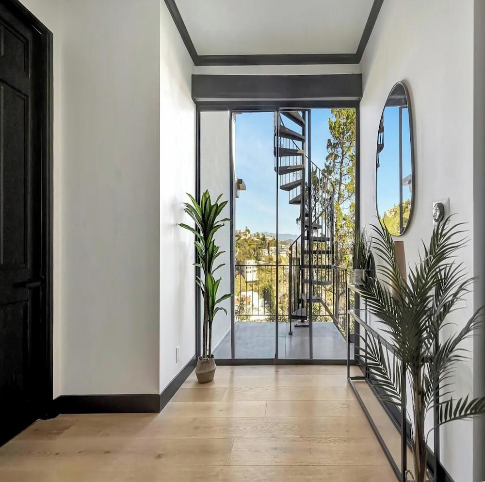 Skyview Estate - Stylish Hollywood Hideaway With Sweeping City Views