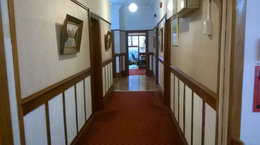 Manor House Backpackers