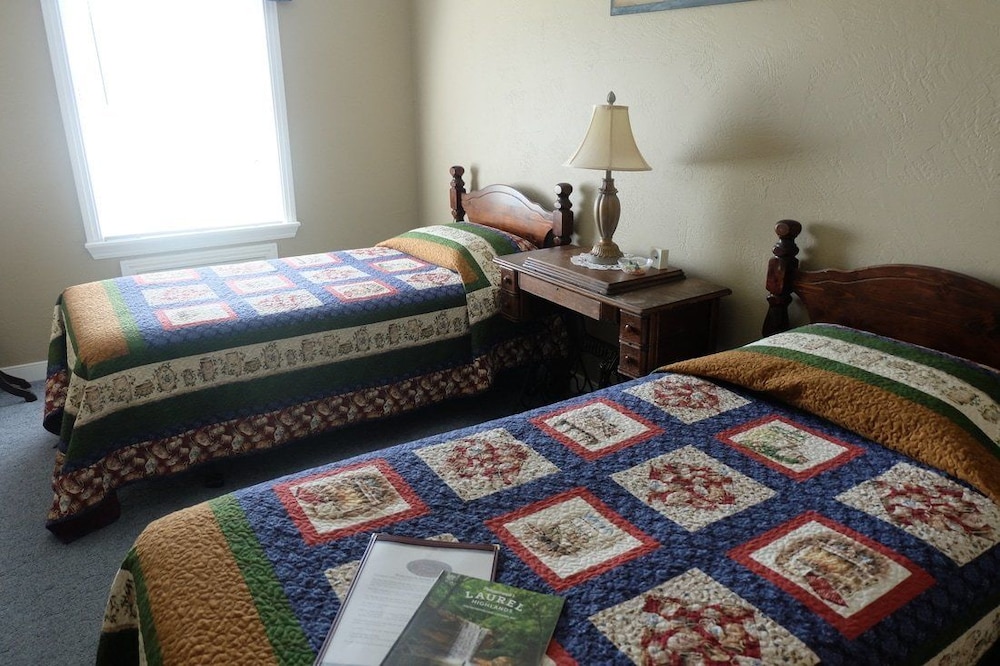 Seams Like Home B&B view 4