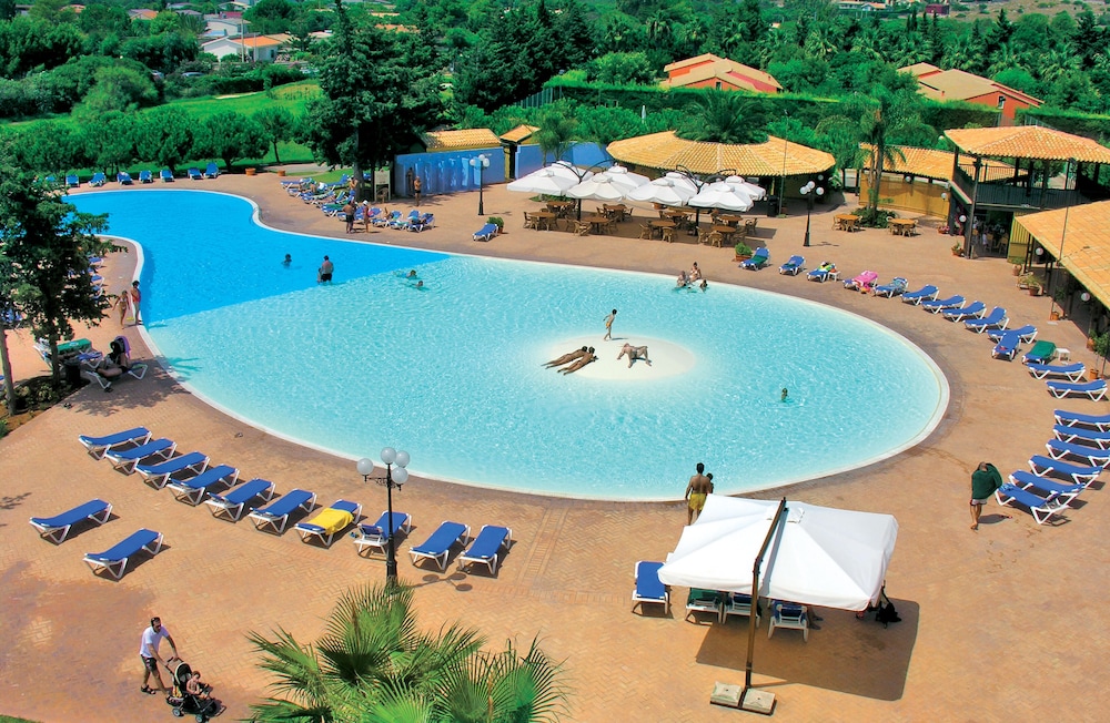 Hotel Club Baia Samuele