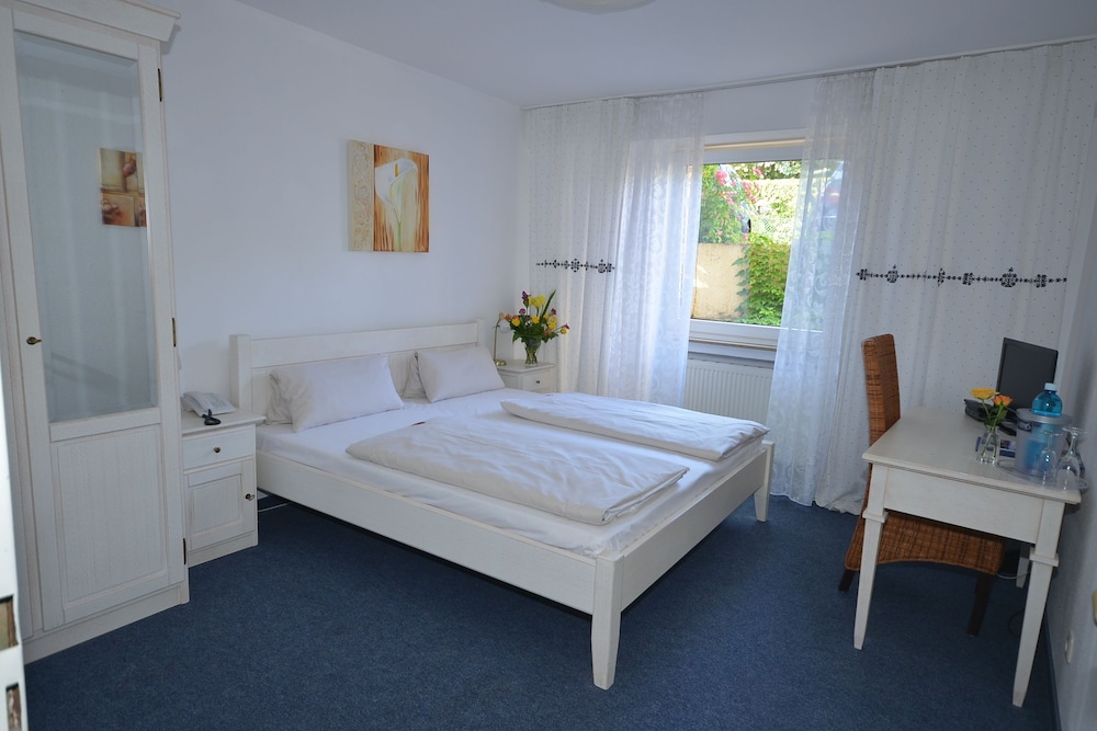 Alpha Hotel Garni - Property Image 24