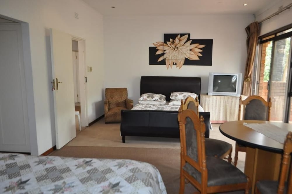 Bruma Holiday Home