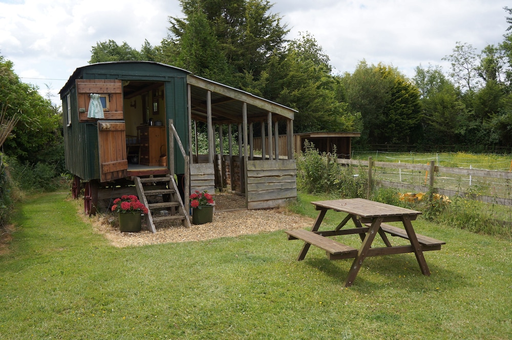 Wareham Vacations - The Old Mill Bere Regis - Property Image 3