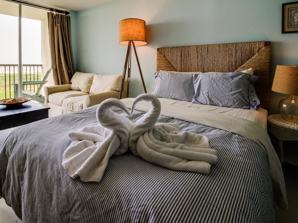 Cozy Islander East