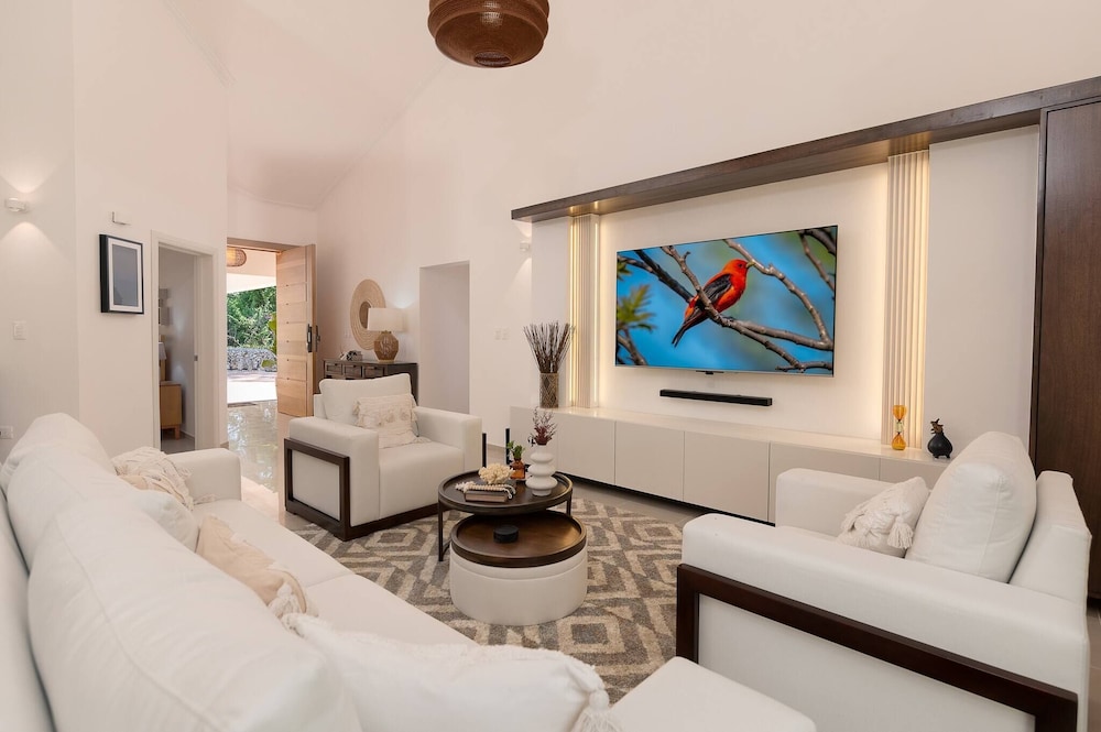 Villa Royale Luxury 4-bedroom Paradise In Sosua