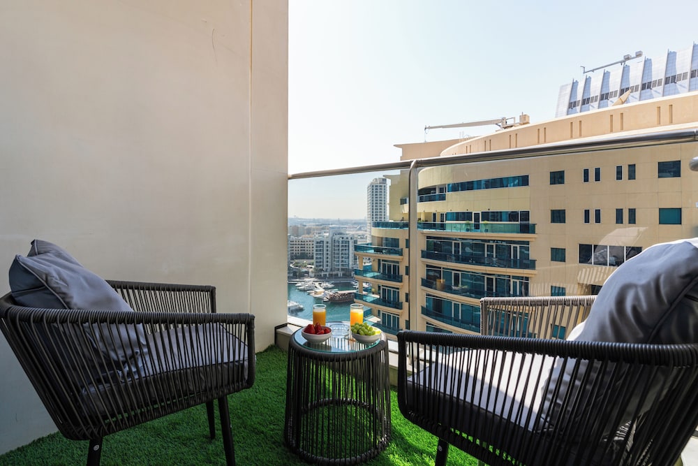 Dubaiashome - Luxury Special Stay