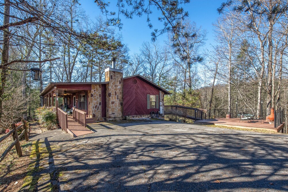 Peaceful 2br in Mountains w/ Private Hot Tub! view 5
