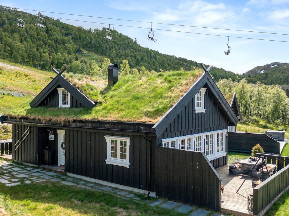 9 Person Holiday Home in Rauland