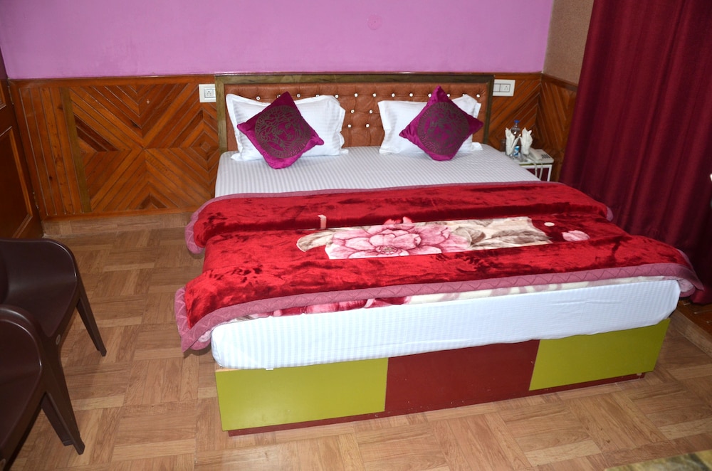 Photo 6