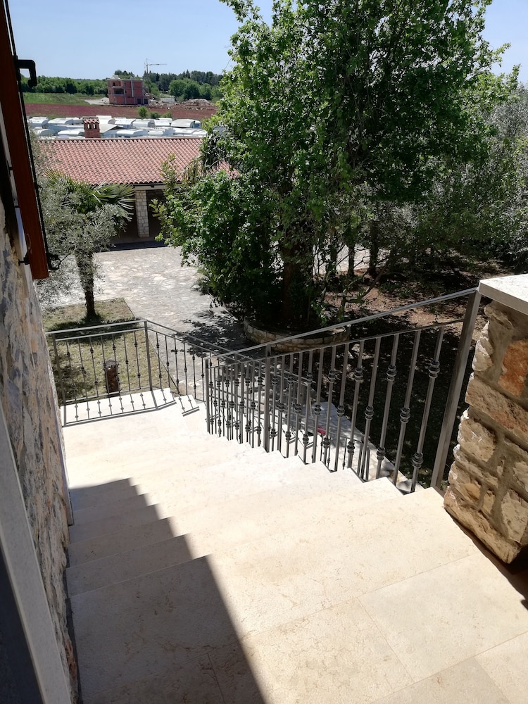 Photo 43