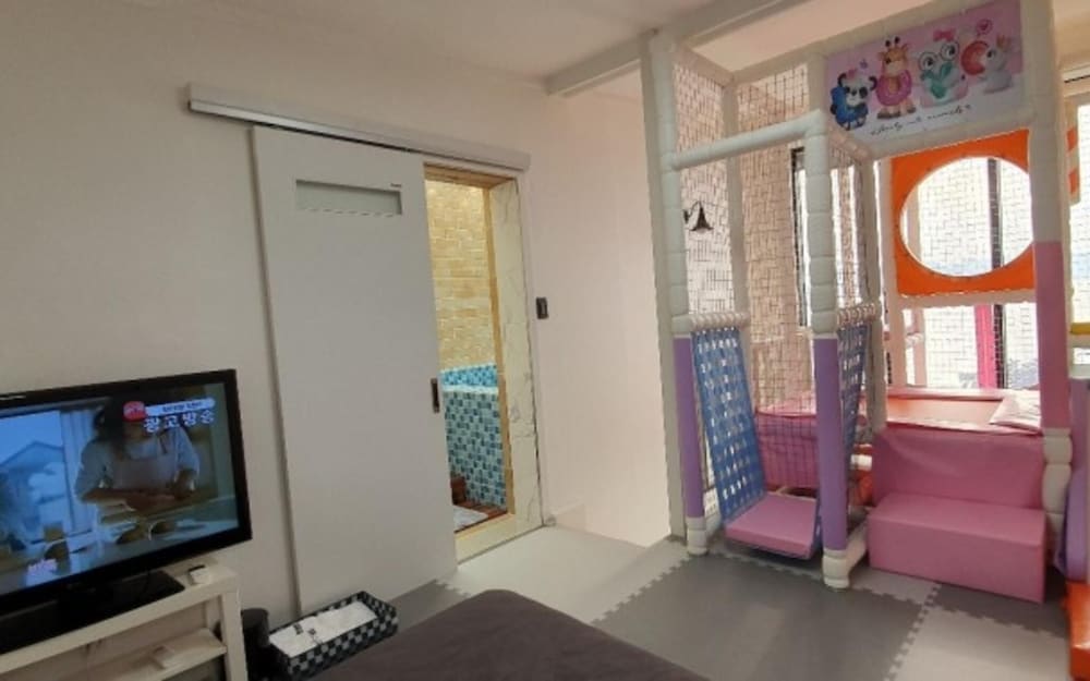 Geoje Sea and Blue Pool Villa view 2