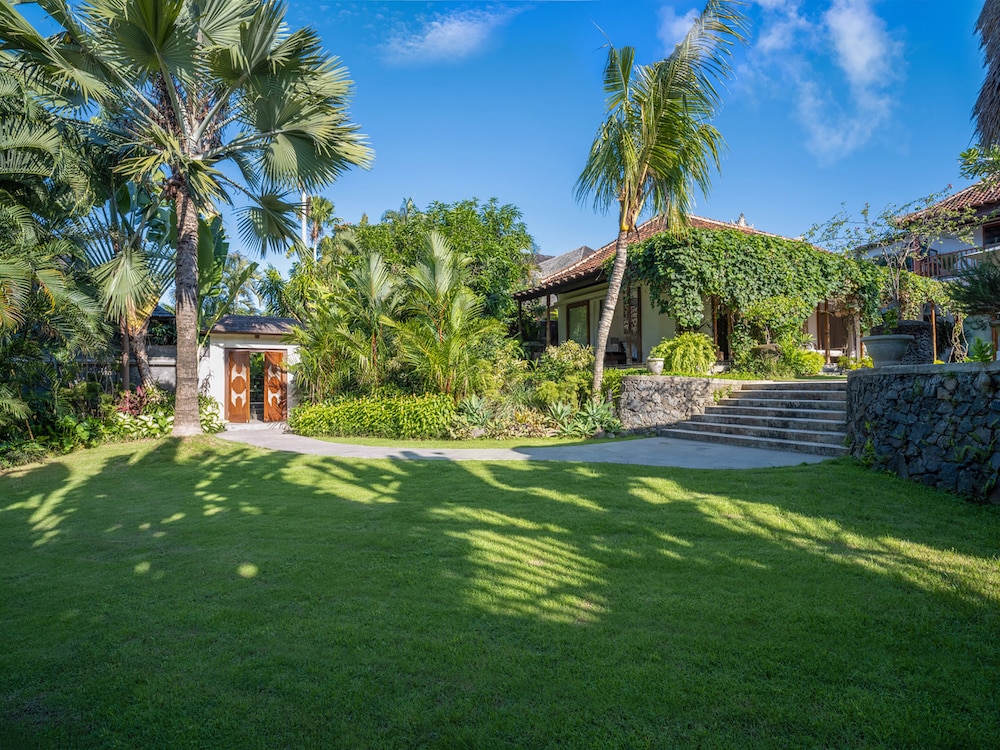 Mandalay Villas