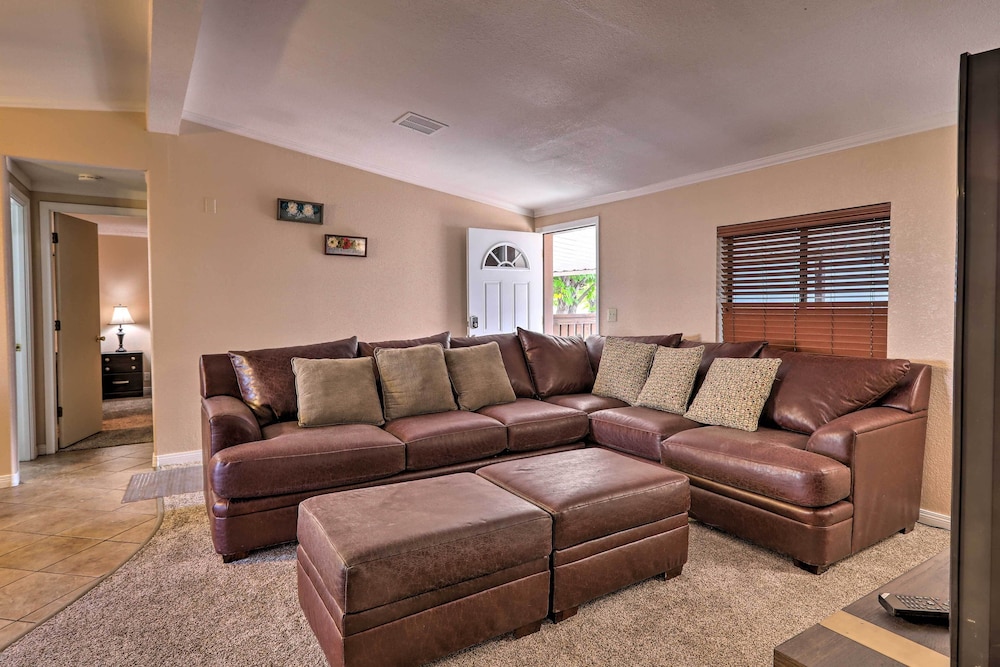 Page Vacations - Page Home w/ Patio  Bbq, 3 Mi to Lake Powell! - Property Image 1