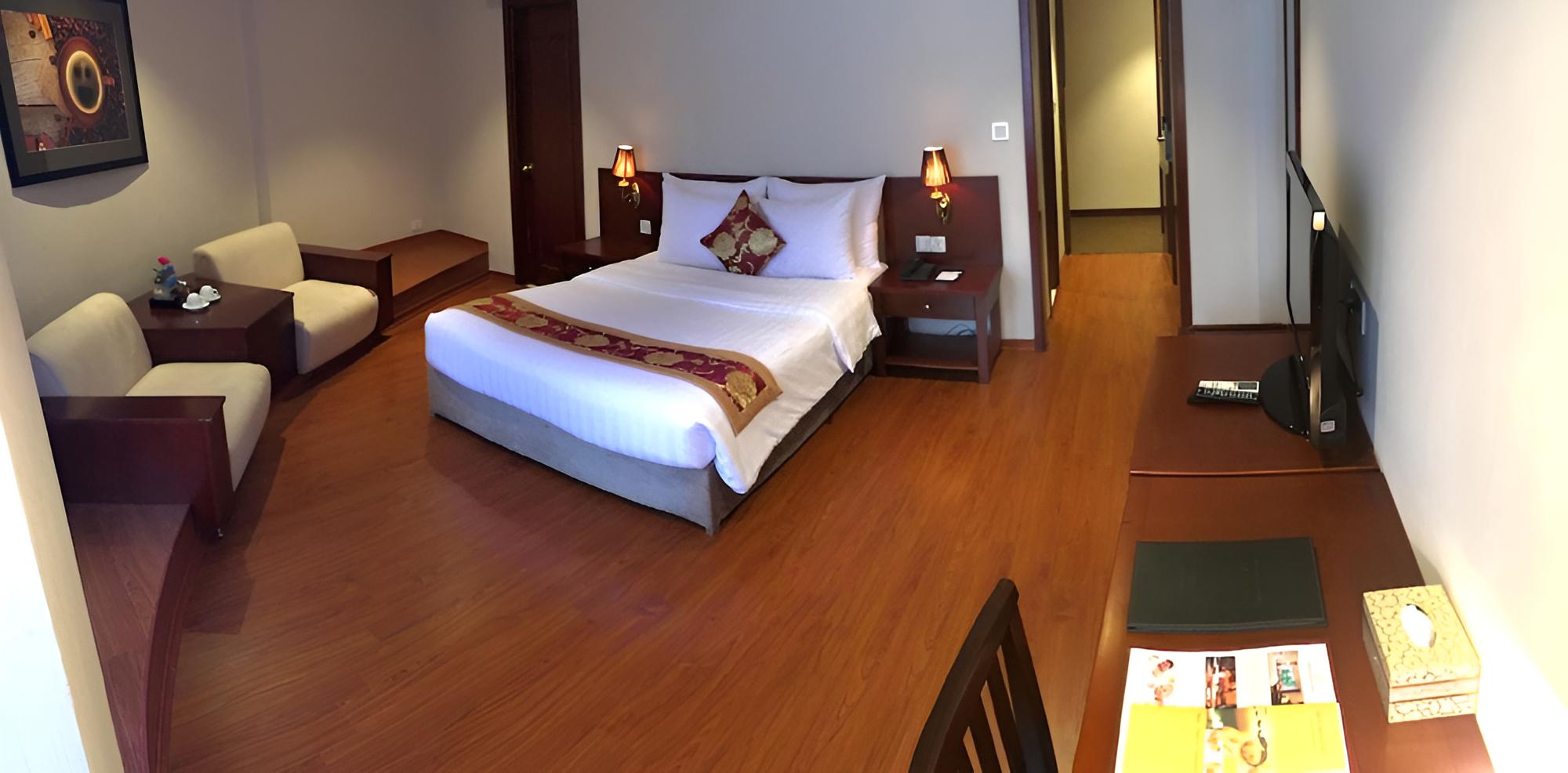 Mon Regency Hotel