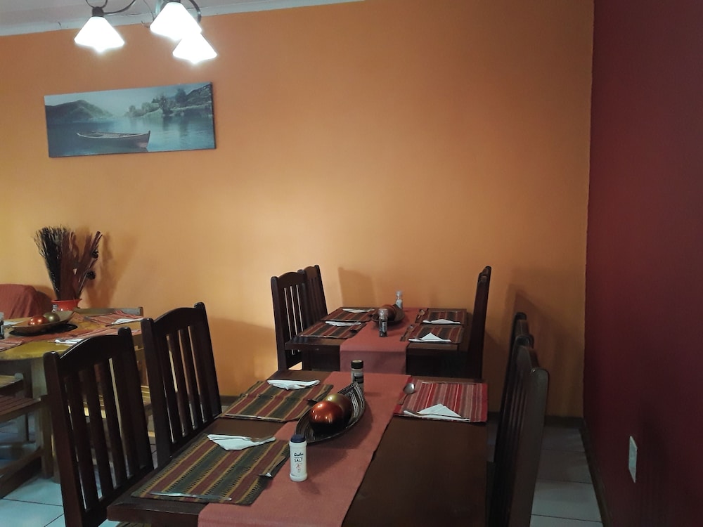 Vuya Nathi Bed & Breakfast