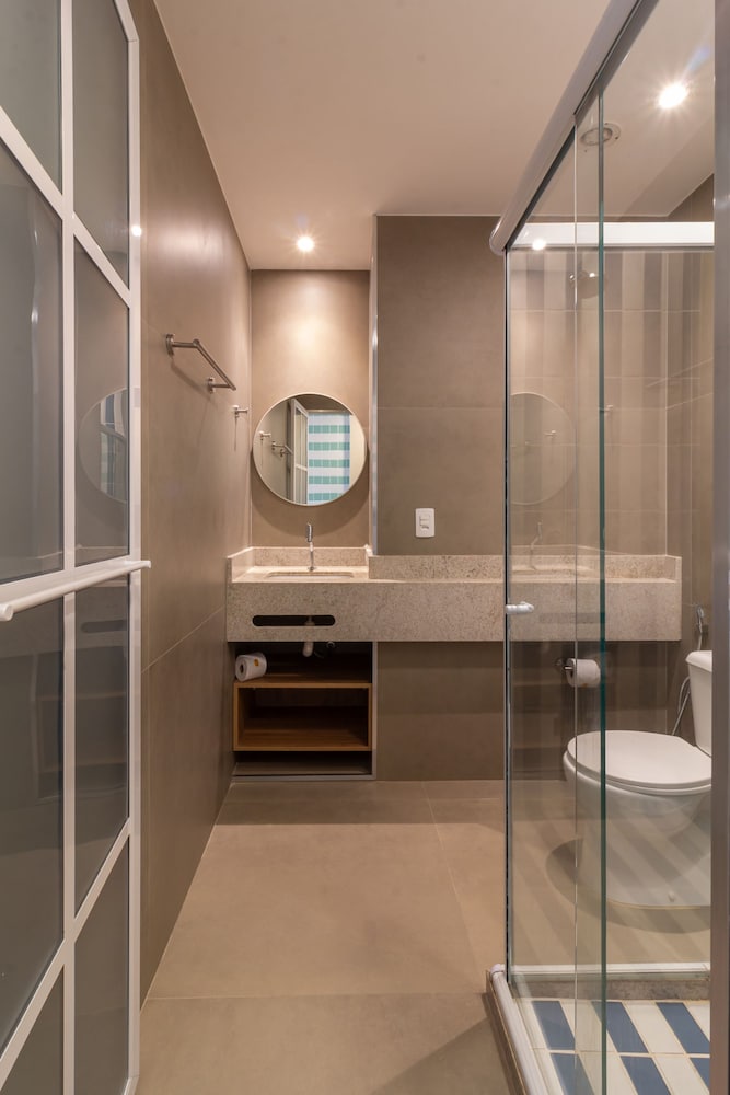Sea View and Balcony With Bathtub Q4