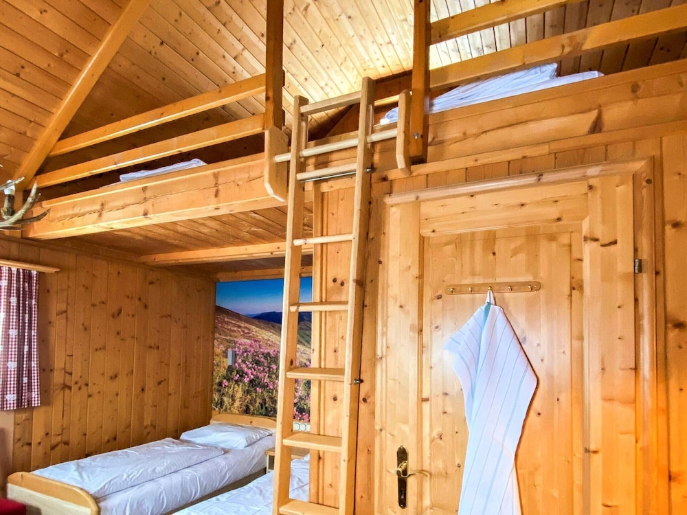 Chalet in Gaal by Ski Slopes & Alpine Park