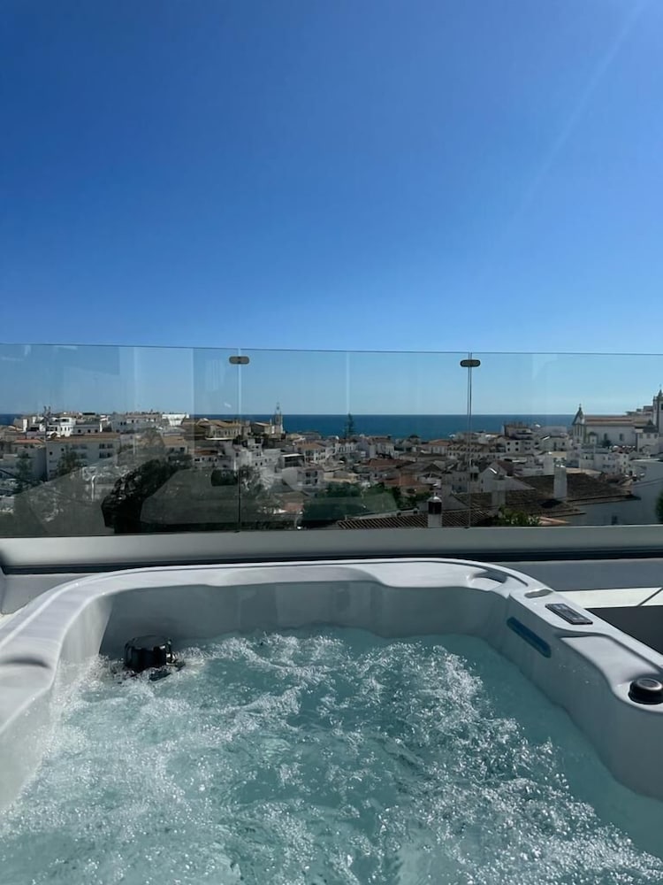 Malpique Guest House & Jacuzzi