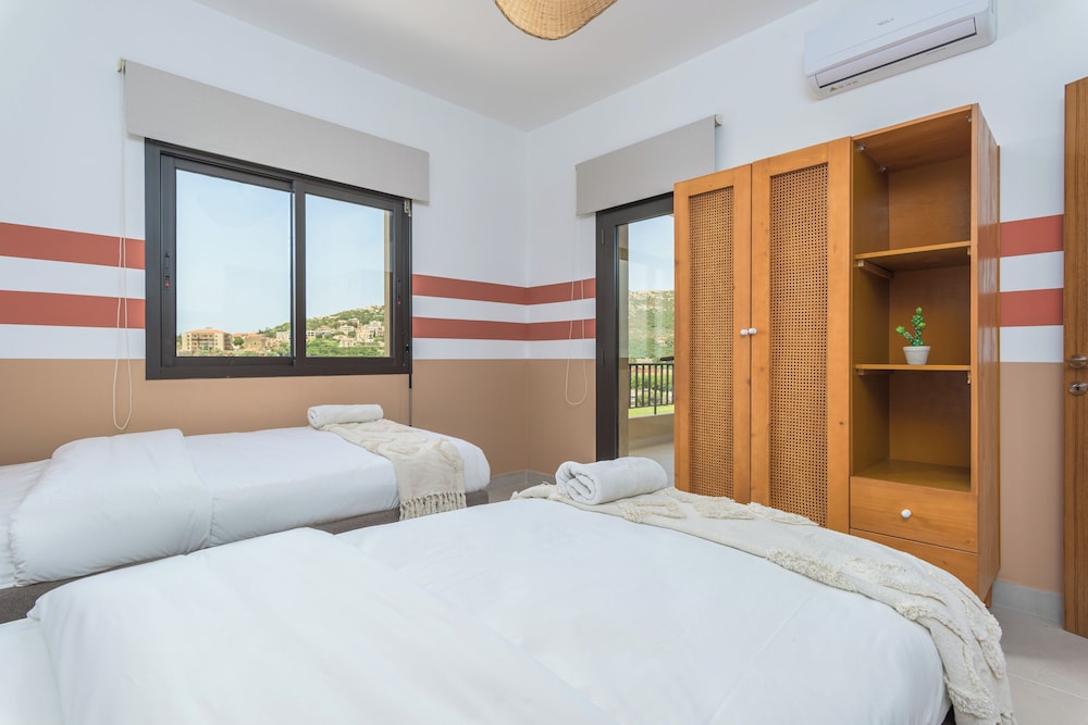Glow Studios & Apartments in Batroun