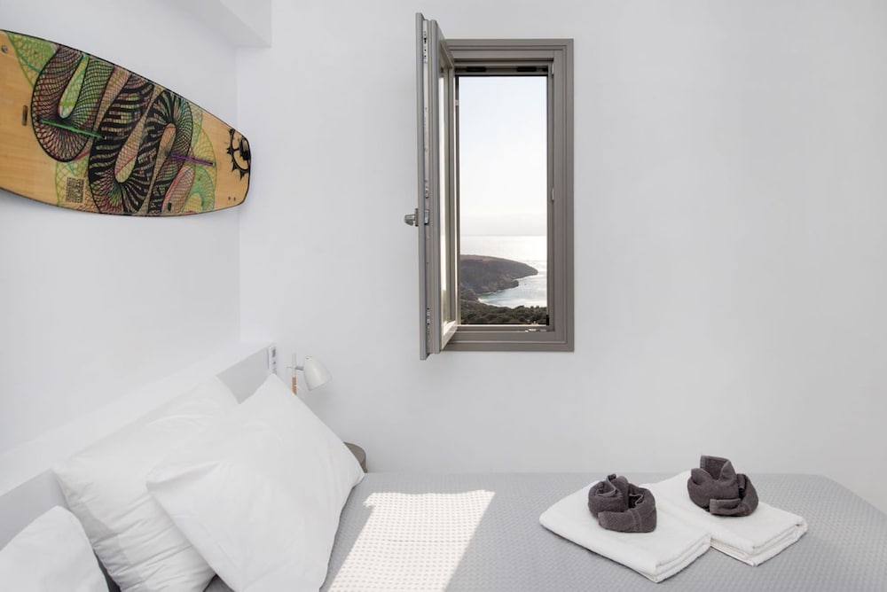 Rising Sun sea View Villa Near the Beach Paros