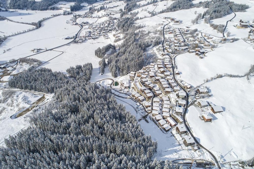 Chalet in Neukirchen Near Wildkogel Ski Arena