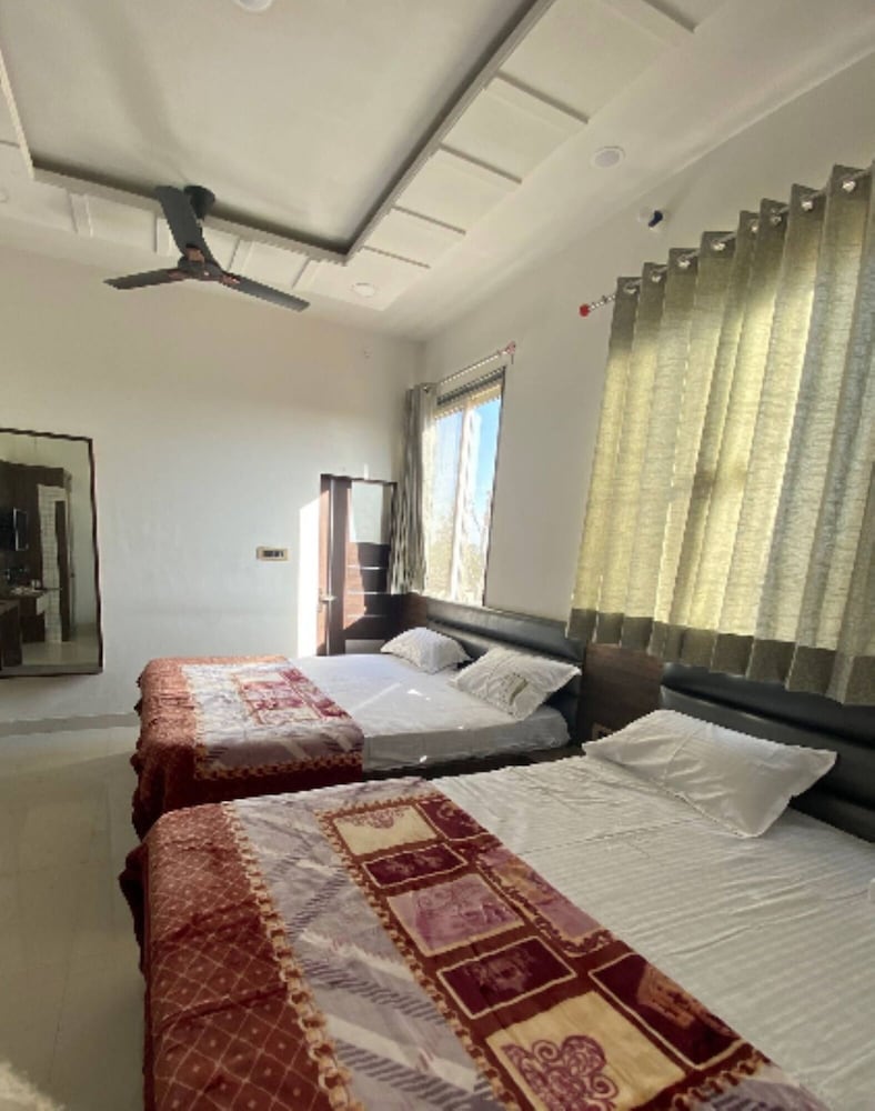 Sanwariya Guest House And Resort