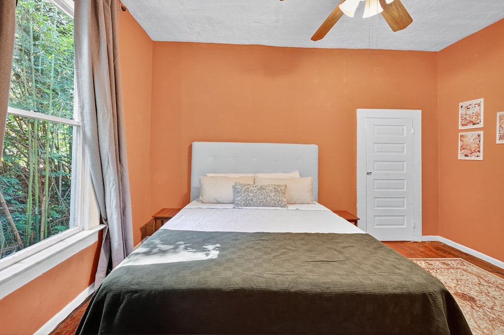Historic Athens Home With Location & Comfort 3 Bedroom Home