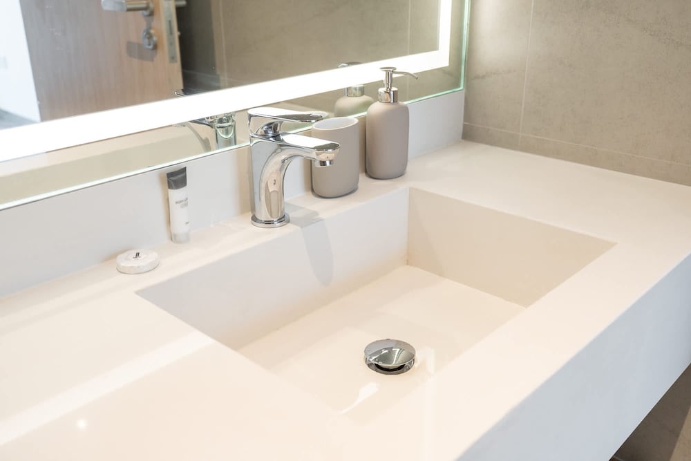 Stylish Minimalist 2-bedroom in Jumeirah Village Circle