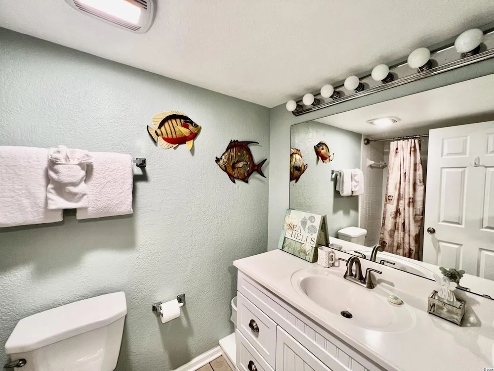 Oceanfront Resort 1BR w Beach View