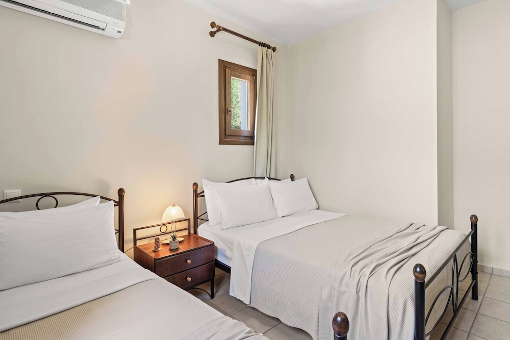 Villa Sarlata Sea View