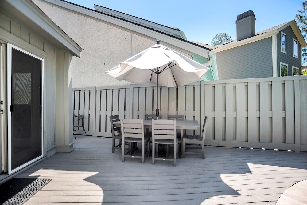 8 Windjammer Court at The Sea Pines Resort view 3