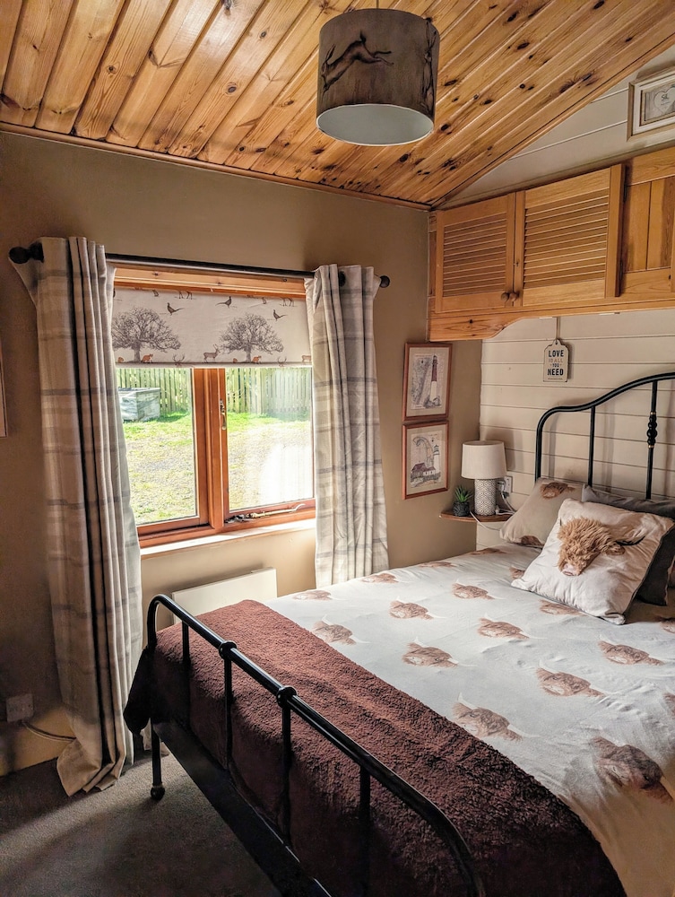 Cosy Wood Cabin in Rural Area Near National Park view 2