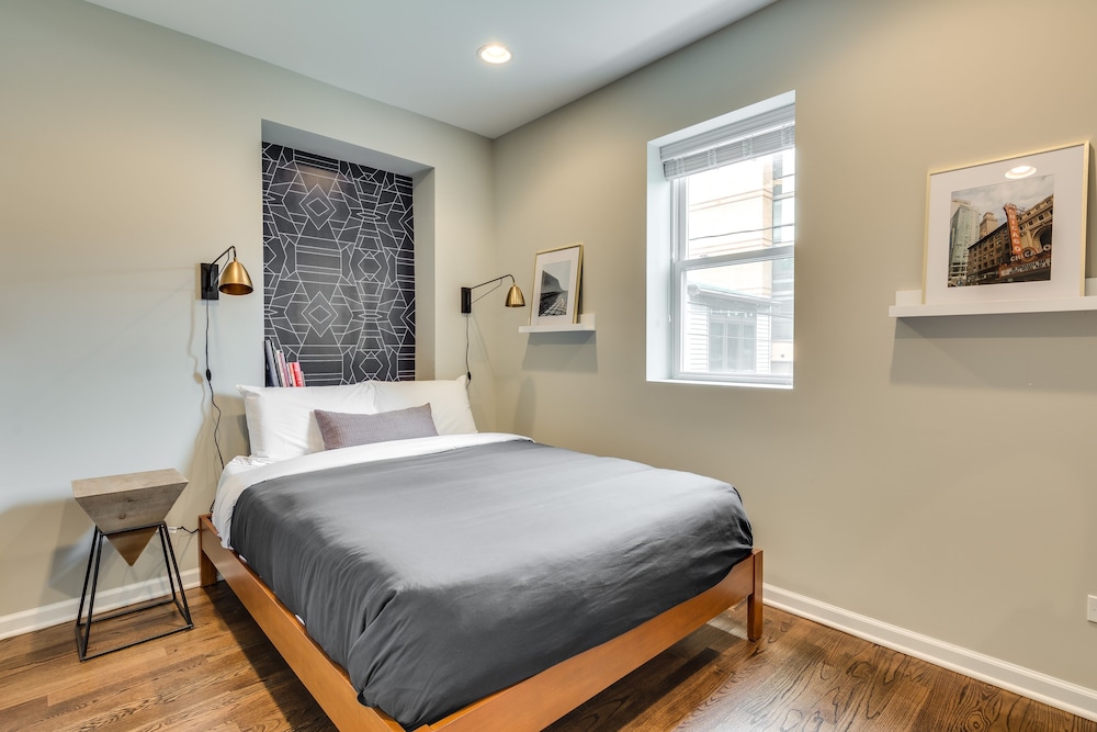 Chicago Vacations - Vibrant Stylish 4 Bed Condo near Humboldt Park by AllSet Turnover - Property Image 26