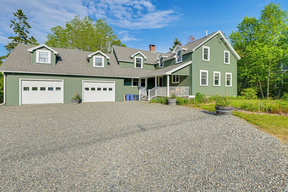1 Mi to Acadia National Park: Spacious Retreat!