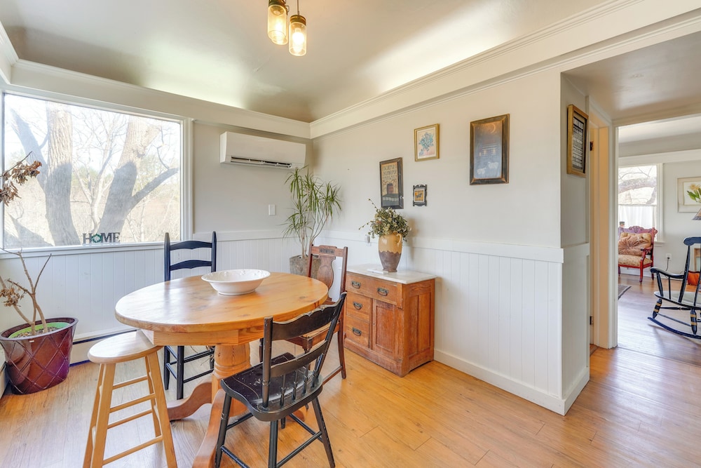 Pet Friendly: Historic East Stroudsburg Manor