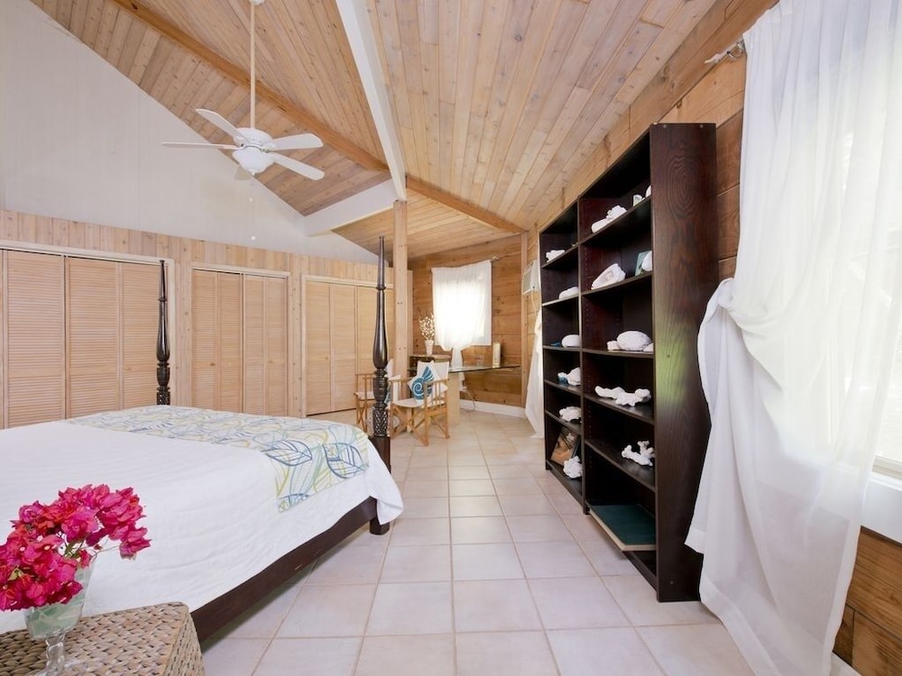 Shangri-la  Orchid Cottage 4 Bedroom Home - Property Image 24