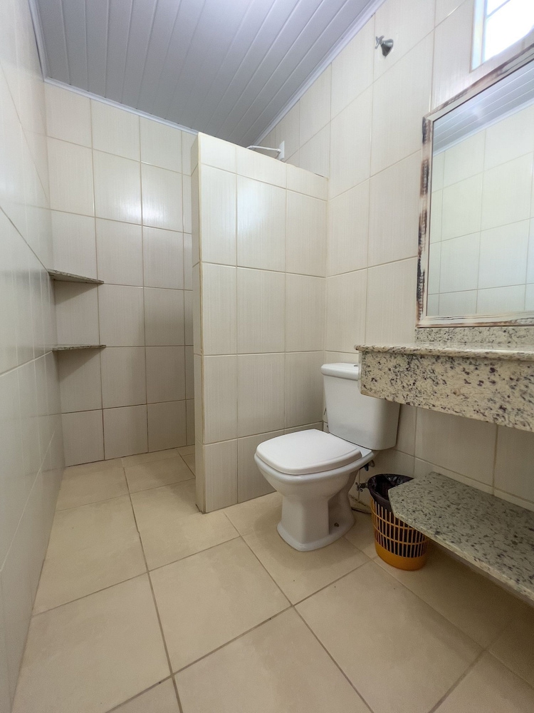 AP 06 Ala Bombinhas Residencial Solavir