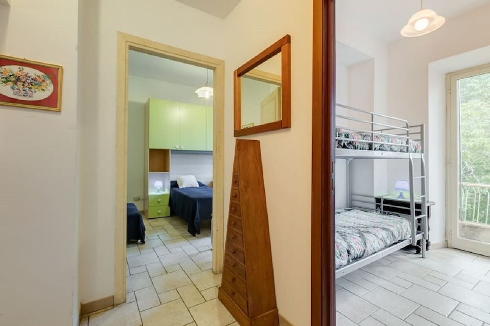 Spacious and Cozy, 6+3 Beds, Free Wifi, Near Eur