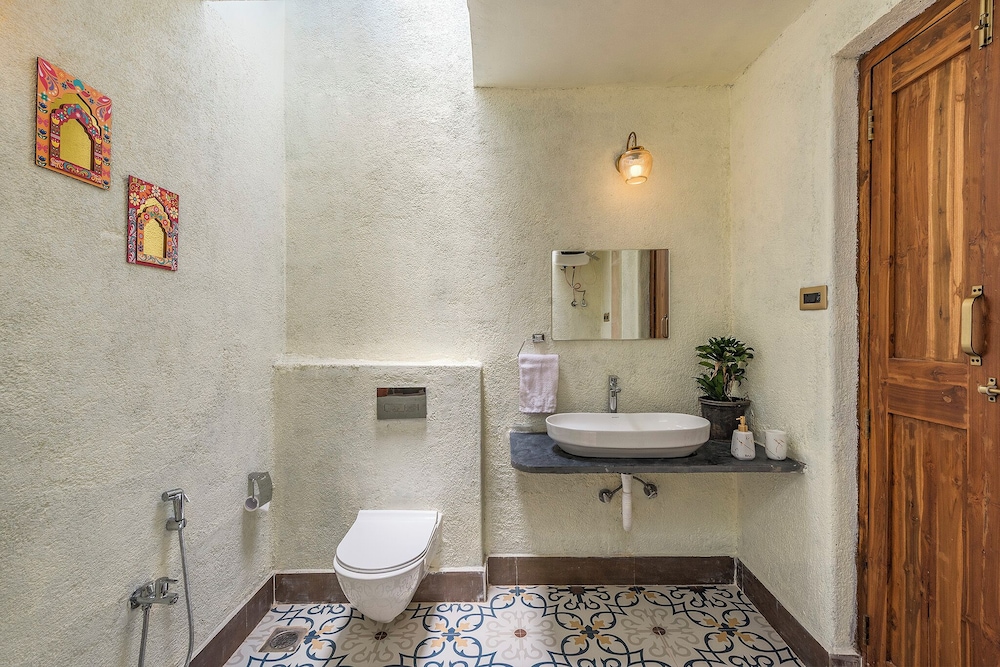 Cosmicstays Joshet Farmstay