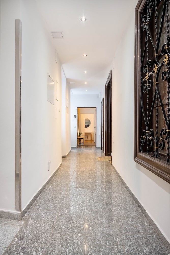 Designer Apartments - Near Danube